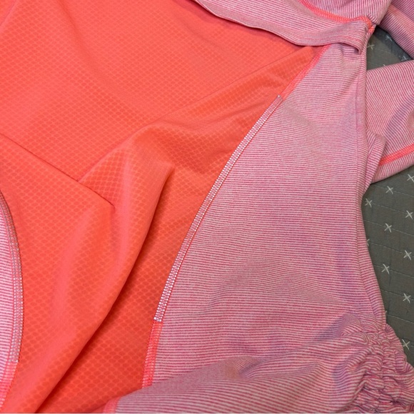 LucyTech Women's Pink Athletic Top Size M - Picture 6 of 8